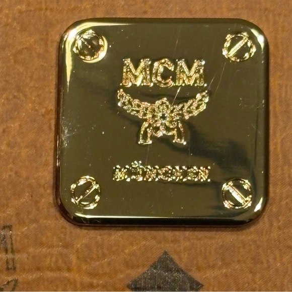 RARE MCM Black Sunglasses with Silver Detailing - Picture 14 of 16